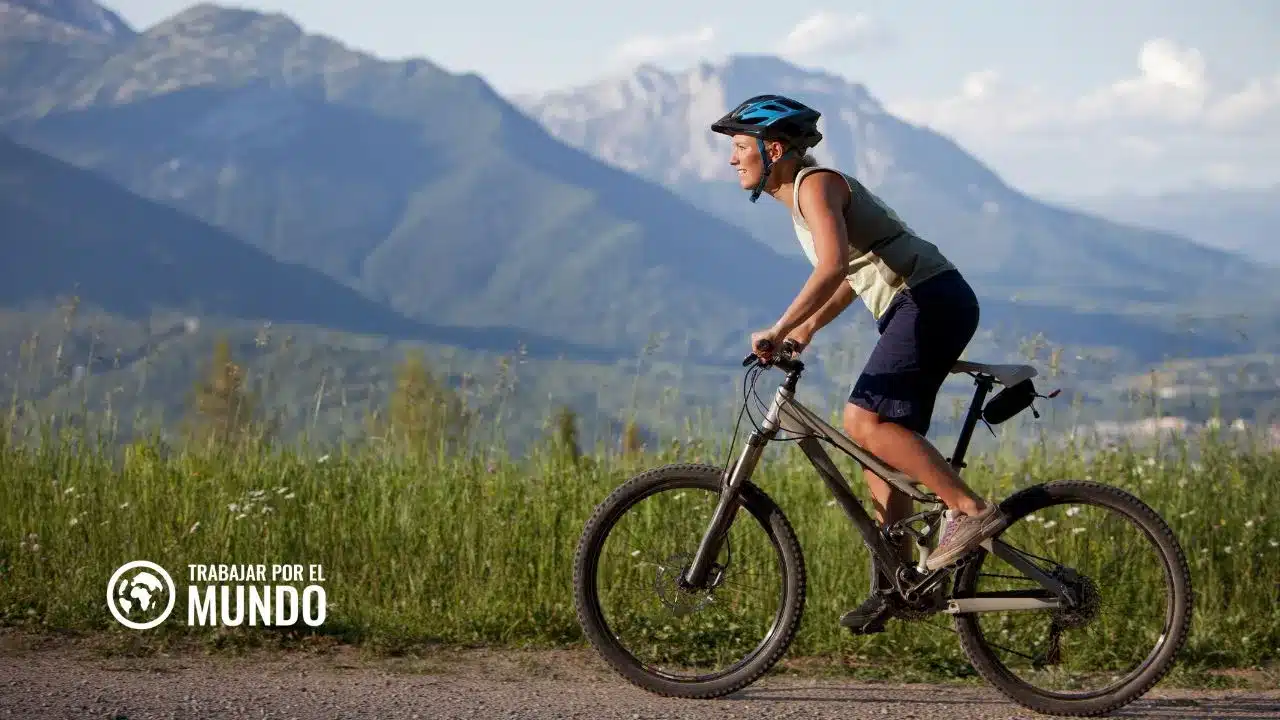 Se buscan guías de bicicletas para trabajar por el mundo