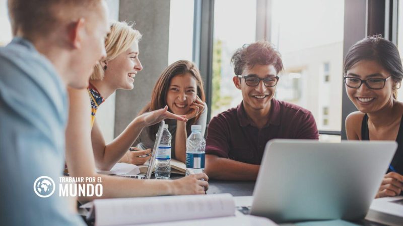 Becas Blue Book para realizar Prácticas en Instituciones Europeas