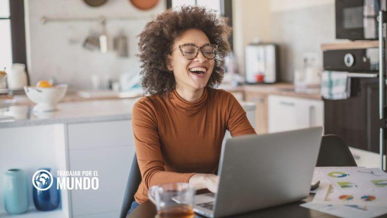 Trabajo de asistente virtual desde casa