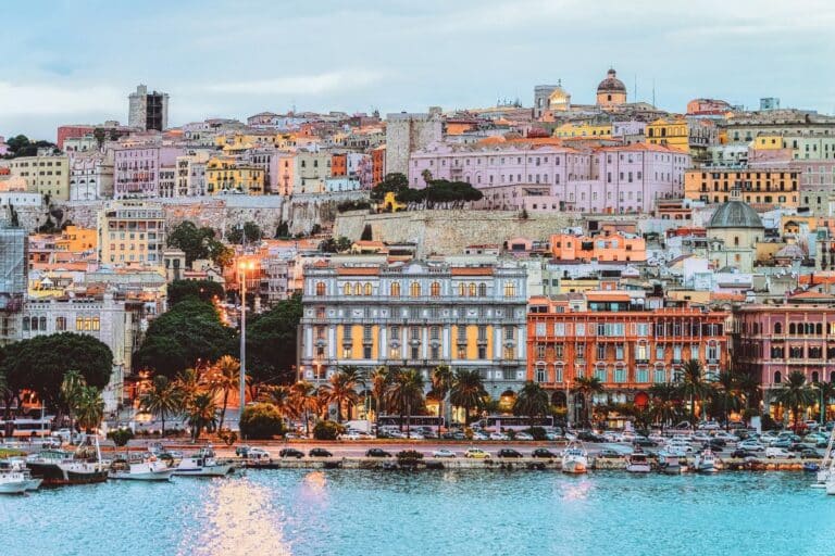 trabajar verano cerdeña delphinia
