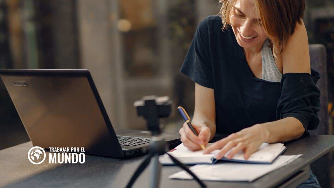 crear tu perfil de Fiverr para atraer clientes