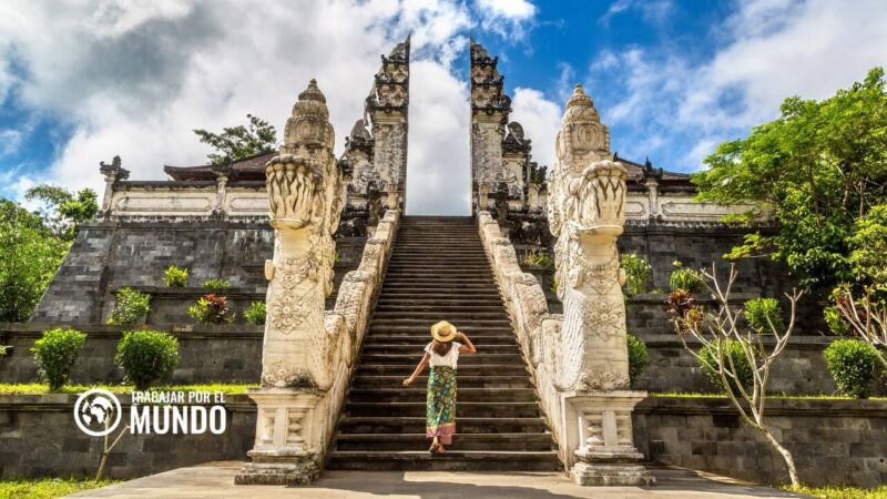 Bali planea un impuesto al estilo de Bután para atraer turistas de alto nivel