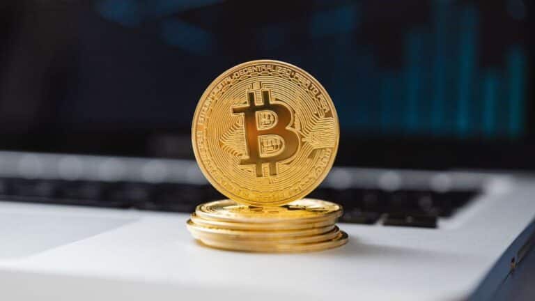 Bitcoin 10 motivos por los que merece la pena invertir