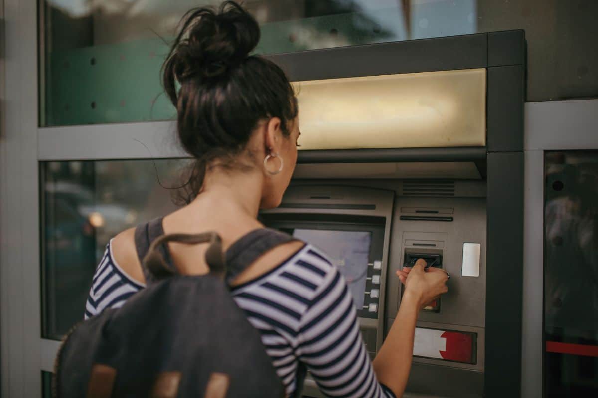 Dónde retirar efectivo gratis con N26 en España