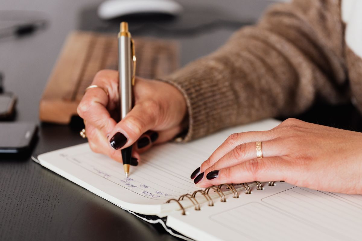 ganar dinero escribiendo mensajes personalizados