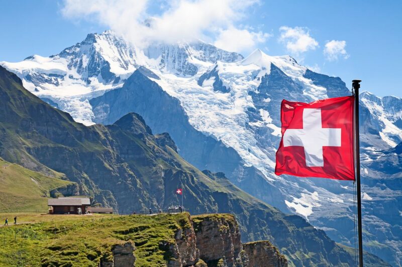 cuanto dinero necesitas para mudarte a Suiza