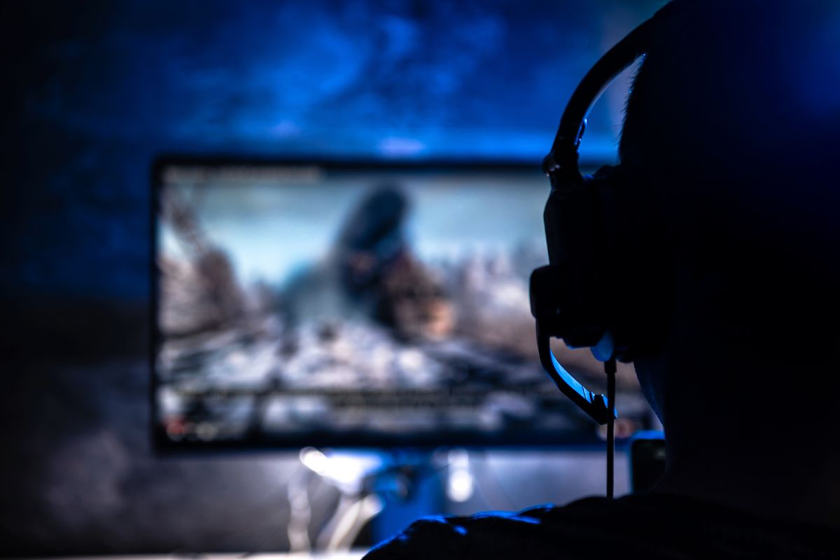 xAI de Elon Musk busca un tutor de videojuegos con IA