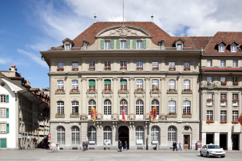 trabajo banca suiza