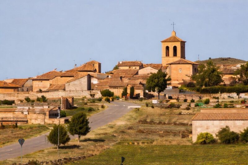 pueblo españa busca habitantes