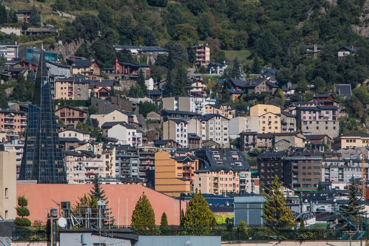 Cómo abrir una cuenta bancaria en Andorra
