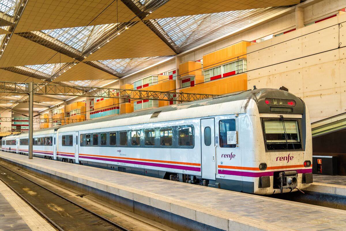 Renfe convoca 600 plazas de trabajo