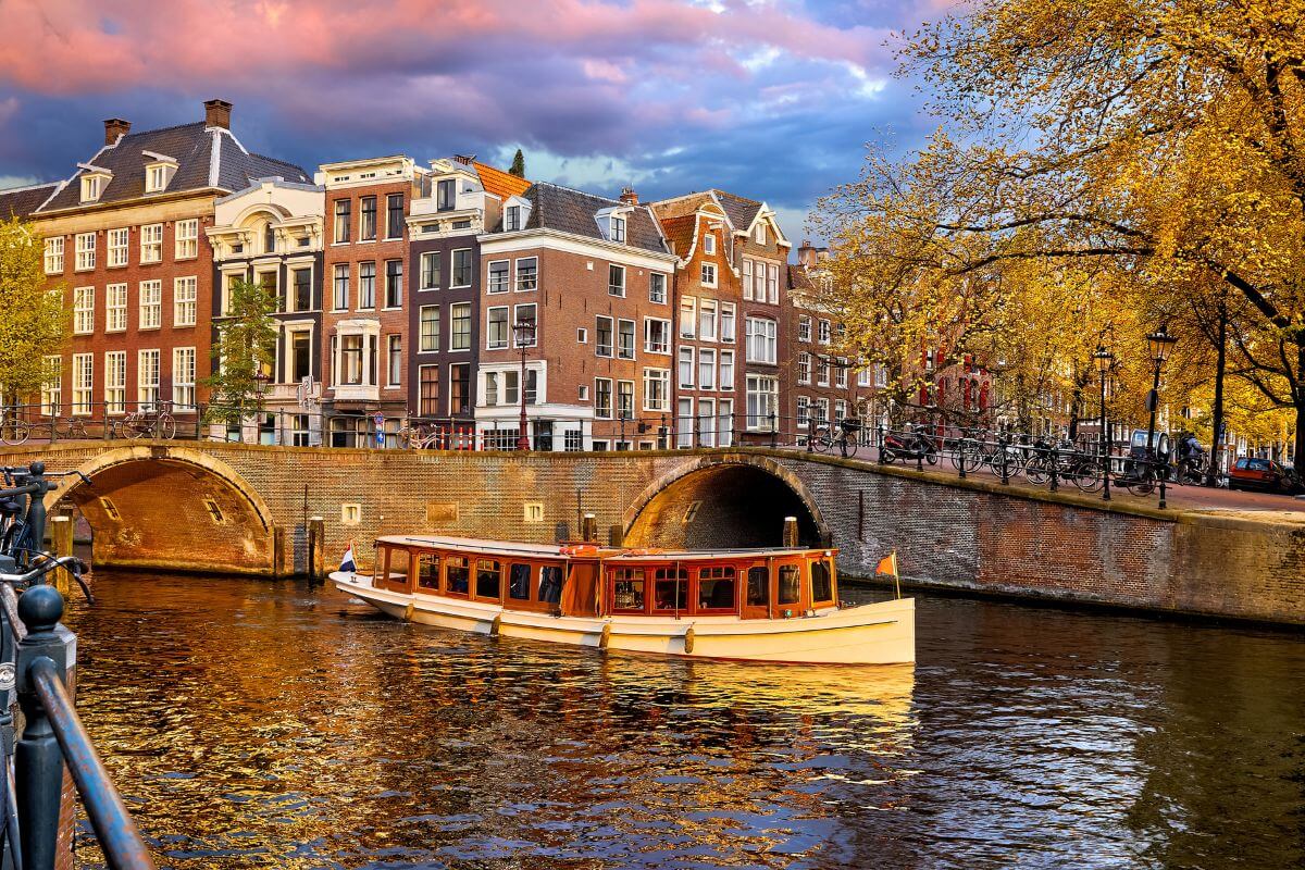 Ámsterdam busca personal para trabajar