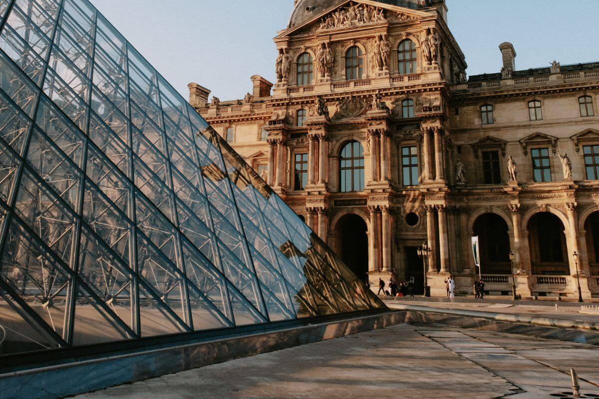 trabajar en París museos