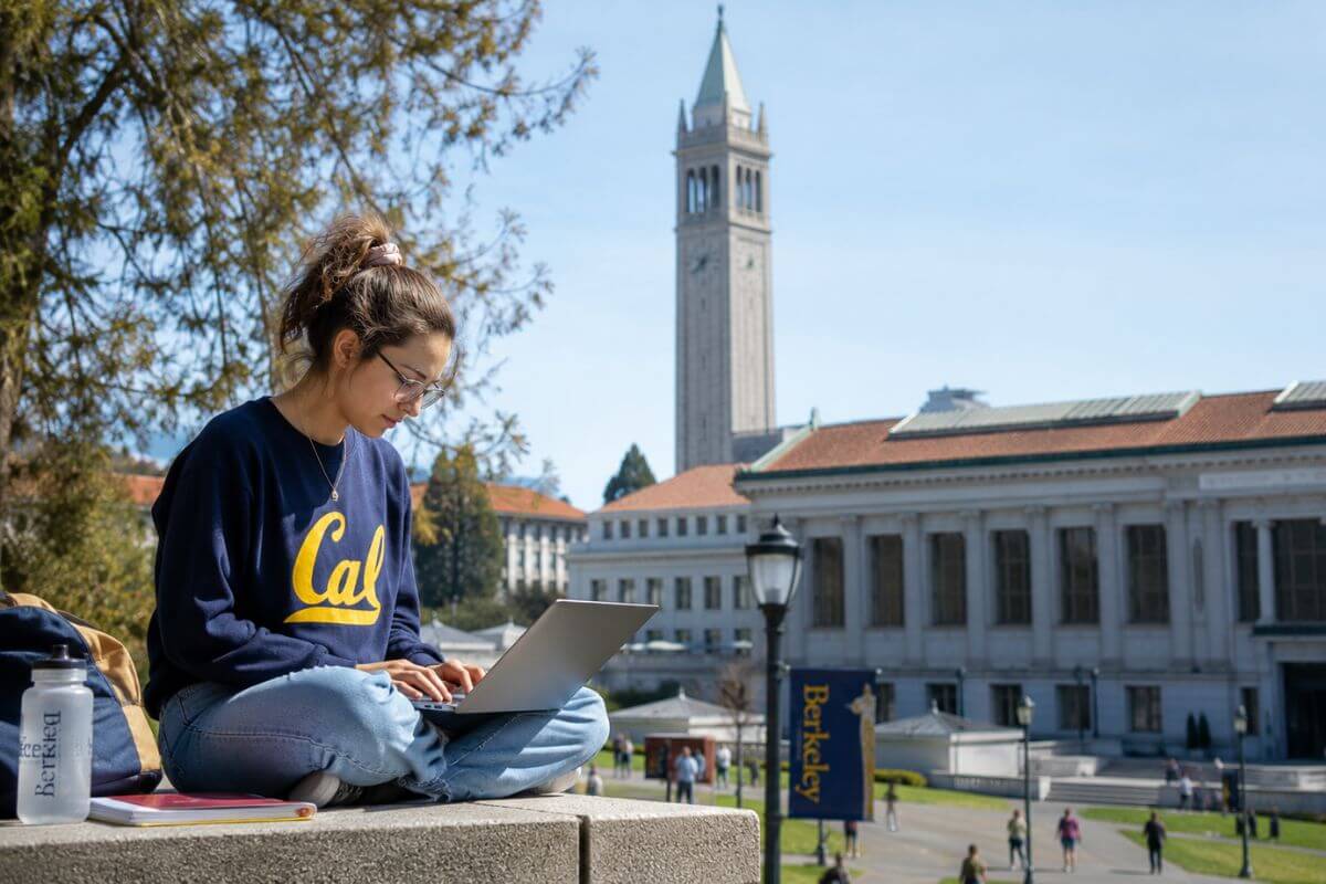 Universidad de Berkeley tiene cursos gratuitos