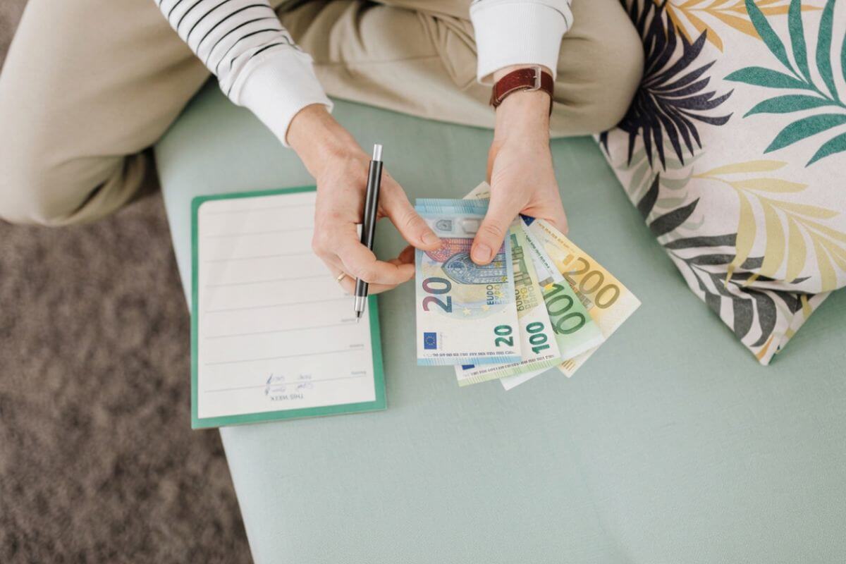 La asignatura que nadie te enseñó tu propio dinero
